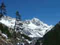 Mirando a los Ba�os de Benasque